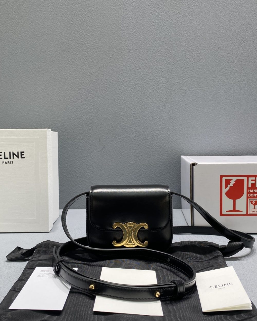 1:1 Replica Celine Teen Triomphe Bag Black For Women 4in/11cm 188423BF4.38NO