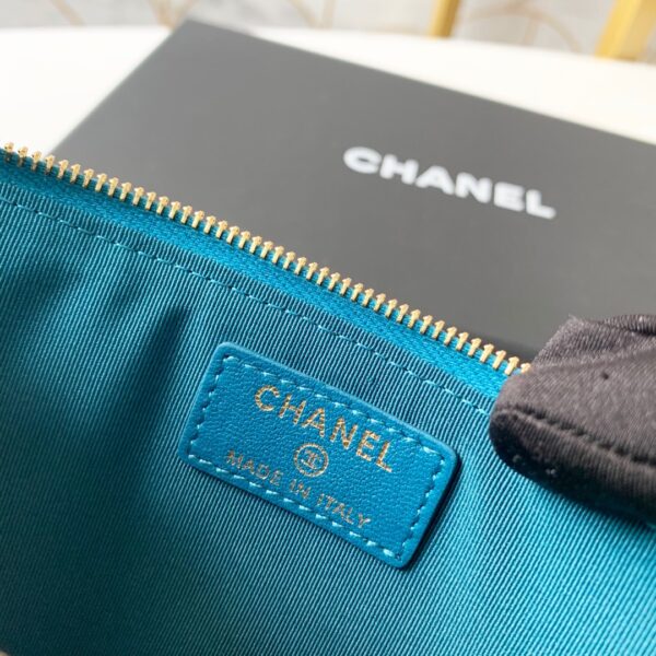 1:1 Replica Chanel 19 Matelasse Phone and Card Case Blue Bag For Women 19cm/7.5in