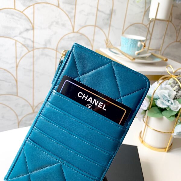 1:1 Replica Chanel 19 Matelasse Phone and Card Case Blue Bag For Women 19cm/7.5in
