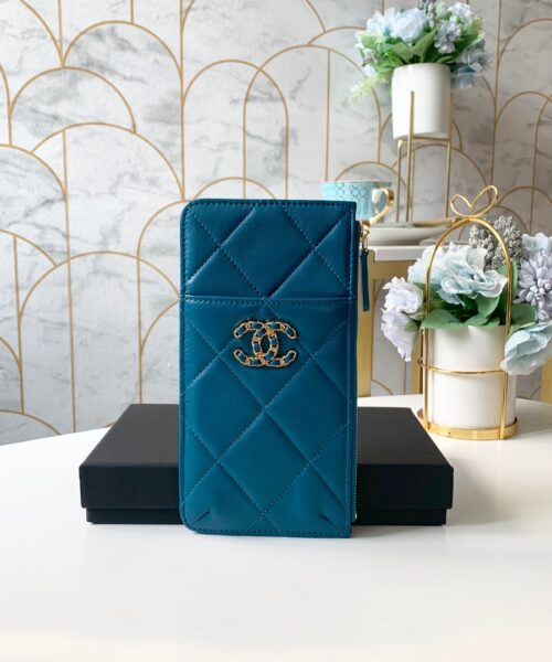 1:1 Replica Chanel 19 Matelasse Phone and Card Case Blue Bag For Women 19cm/7.5in