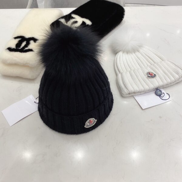 Chanel Beanie Black