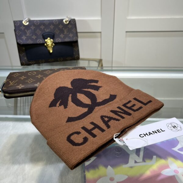 Chanel Beanie In Brown