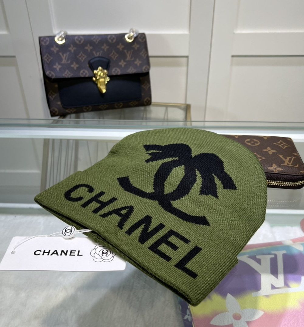 Chanel Beanie In Green
