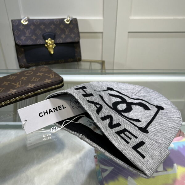 Chanel Beanie In Grey