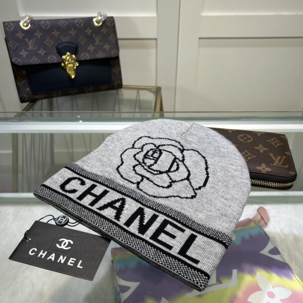 Chanel Beanie In Grey