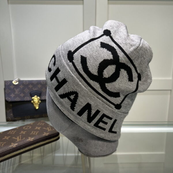 Chanel Beanie In Grey