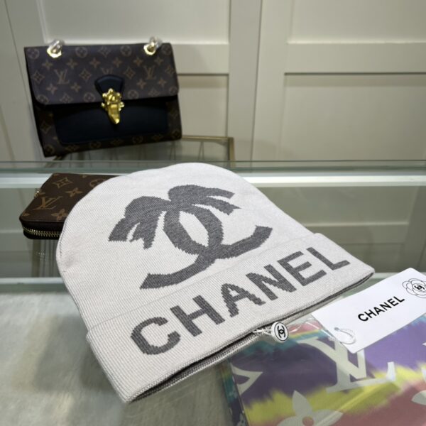 Chanel Beanie In Grey
