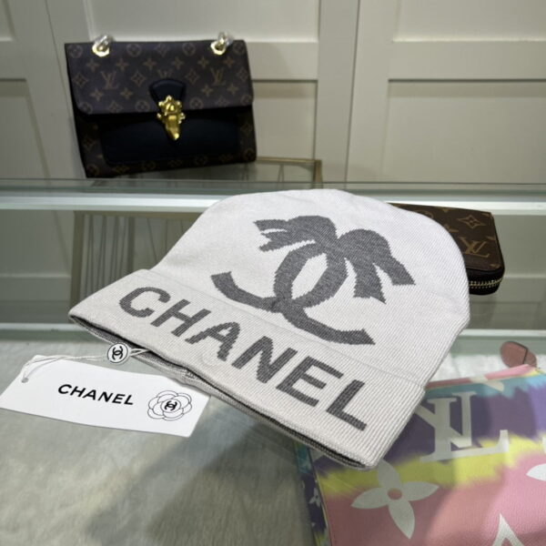 Chanel Beanie In Grey