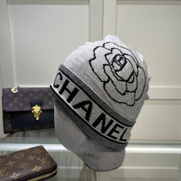 Chanel Beanie In Grey
