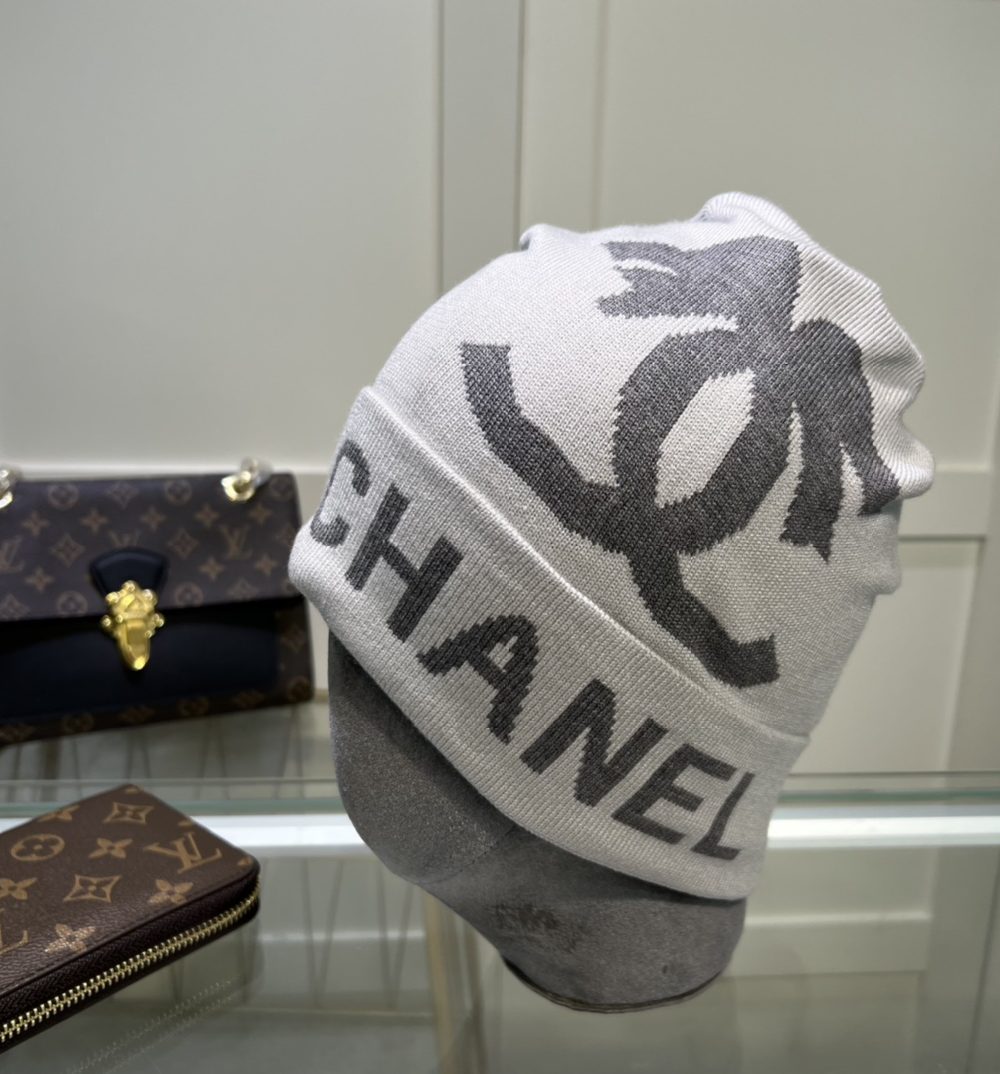 Chanel Beanie In Grey