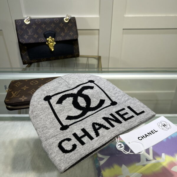 Chanel Beanie In Grey