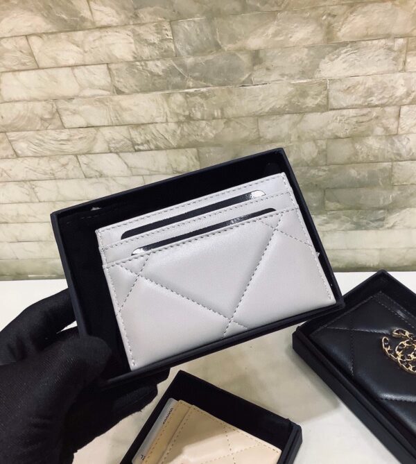 1:1 Replica Chanel CO-CO 19 Card Holder Wallet 11cm/4.3in Gold Toned Hardware For Women Grey AP1167 B07327 NG752