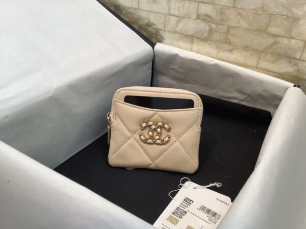 1:1 Replica Chanel CO-CO Card Holder 12cm/4.7in Gold Hardware For Women Beige