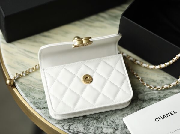 1:1 Replica Chanel CO-CO Clutch With Chain 9.5cm/3.7in Gold Toned Hardware For Women White