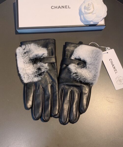 Chanel Gloves In Black