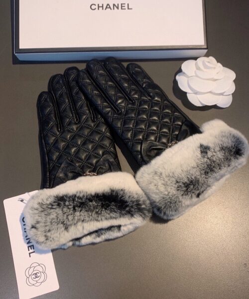 Chanel Gloves In Black