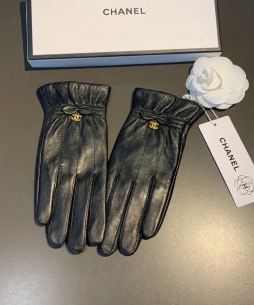 Chanel Gloves In Black