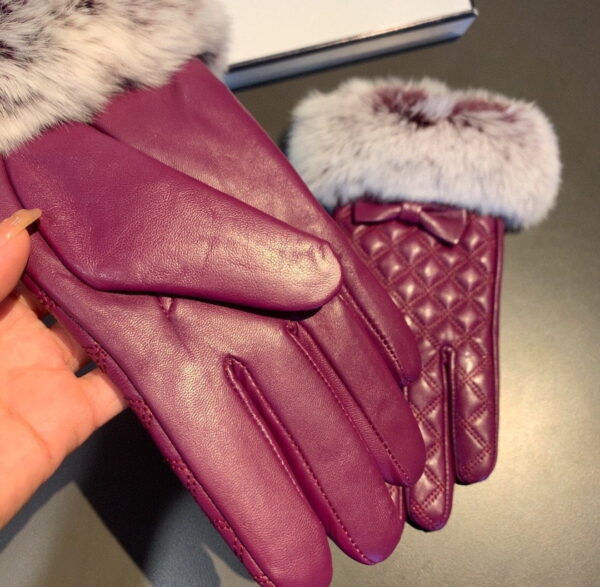 Chanel Gloves In Pink