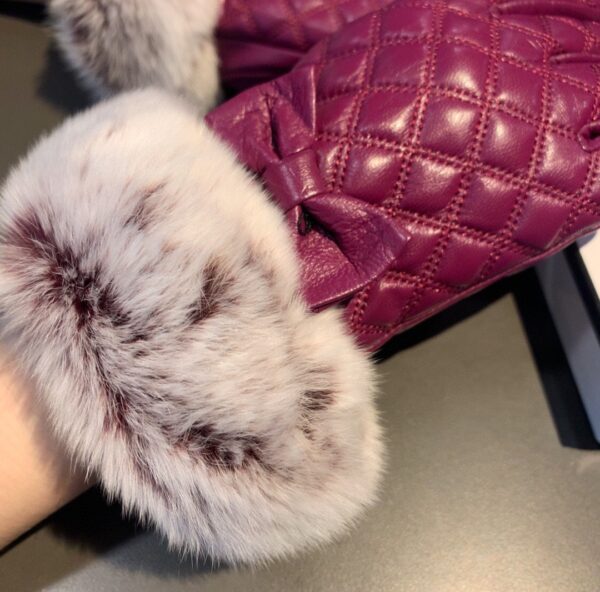 Chanel Gloves In Pink