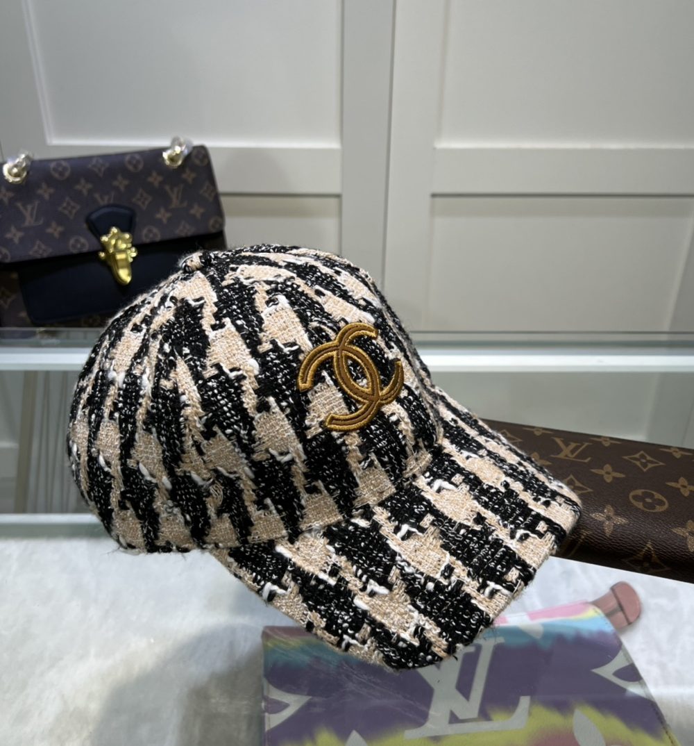 Chanel Hat Black/Beige