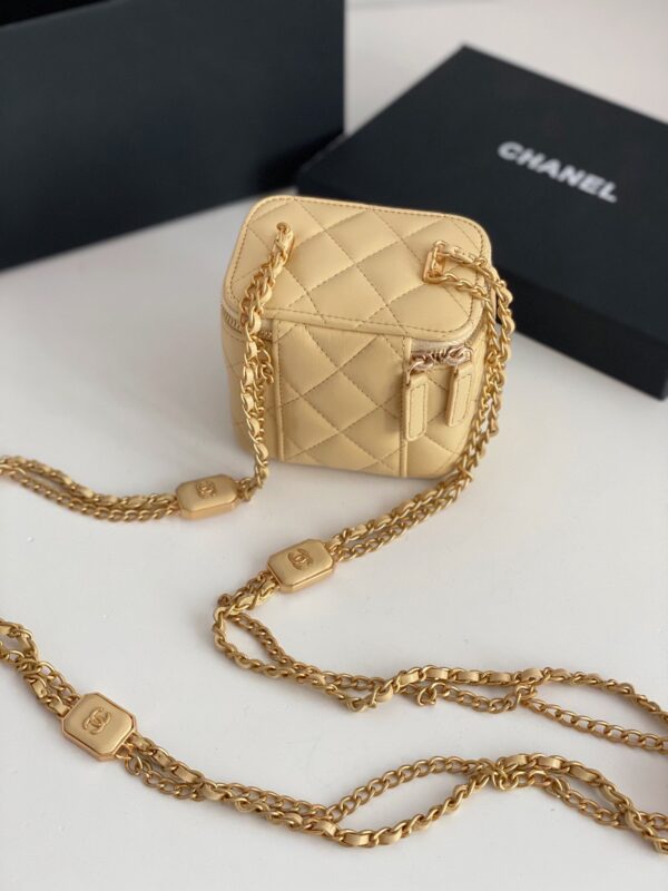 [REP 1:1] Chanel Small Vanity With Chain Yellow For Women, Women's Bags 4.3in/11cm