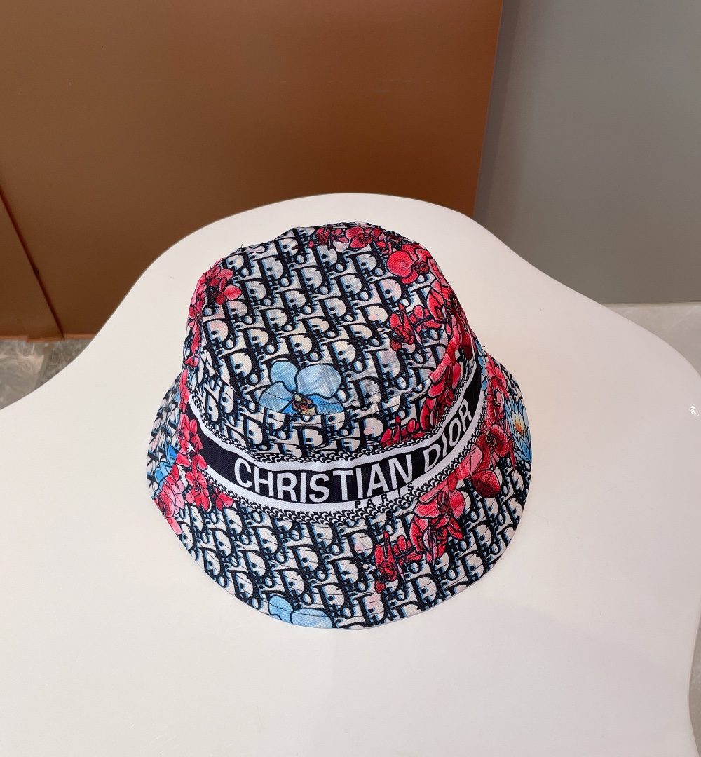Christian Dior Bucket Hat Black/White Hat