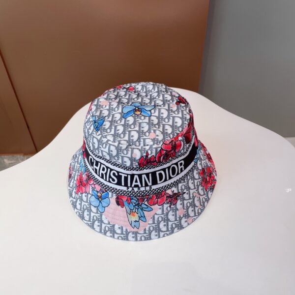 Christian Dior Bucket Hat Pink/White Hat