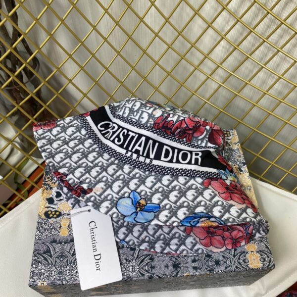 Christian Dior Jack Dior Bucket Hat With Multiple Color