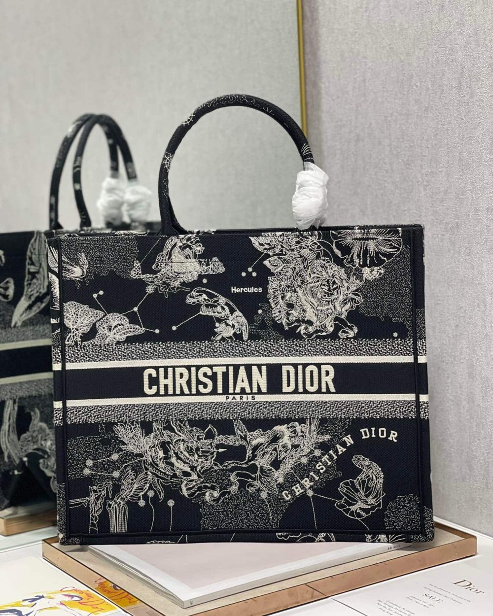 1:1 Replica Christian Dior Large Dior Book Tote Black And White, For Women, Women’s Handbags 16.5in/42cm CD