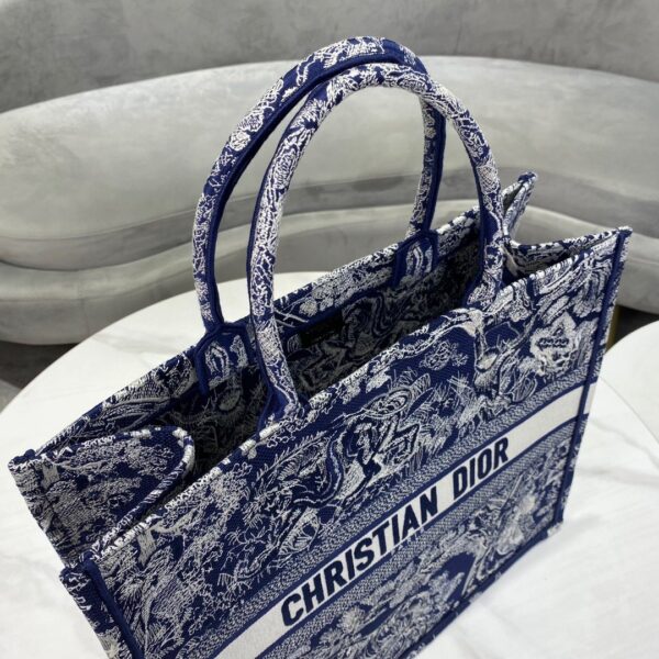 1:1 Replica Christian Dior Large Dior Book Tote Blue Multicolor, For Women, Women’s Handbags 16.5in/42cm CD M1286ZRGO_M928
