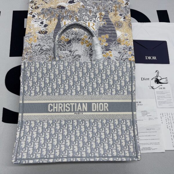 1:1 Replica Christian Dior Large Dior Book Tote Gray, For Women, Women’s Handbags 16.5in/42cm CD M1286ZRIW_M932