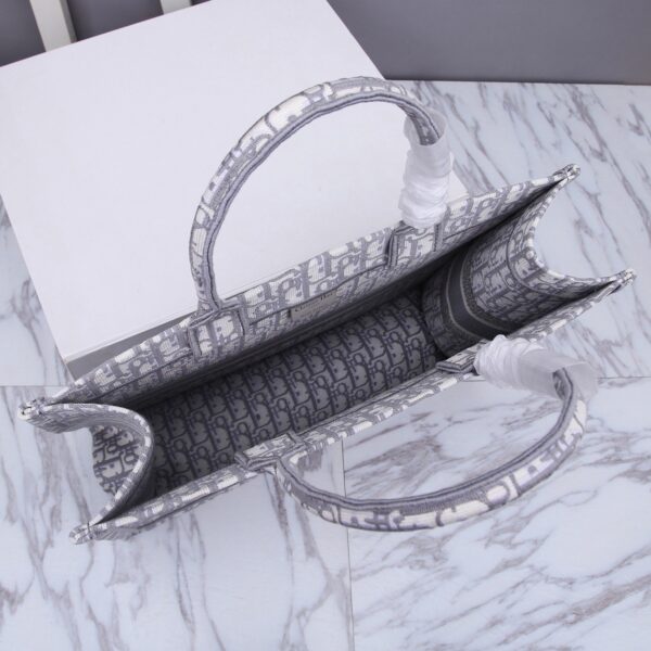 1:1 Replica Christian Dior Large Dior Book Tote Gray, For Women, Women’s Handbags 16.5in/42cm CD M1286ZRIW_M932