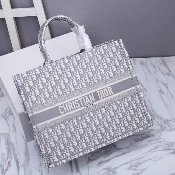 1:1 Replica Christian Dior Large Dior Book Tote Gray, For Women, Women’s Handbags 16.5in/42cm CD M1286ZRIW_M932