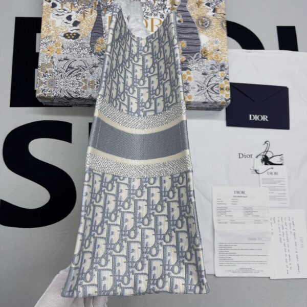 1:1 Replica Christian Dior Large Dior Book Tote Gray, For Women, Women’s Handbags 16.5in/42cm CD M1286ZRIW_M932