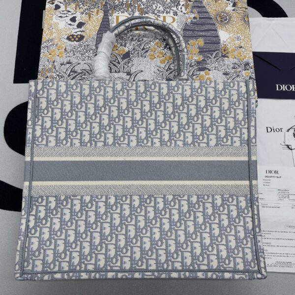 1:1 Replica Christian Dior Large Dior Book Tote Gray, For Women, Women’s Handbags 16.5in/42cm CD M1286ZRIW_M932