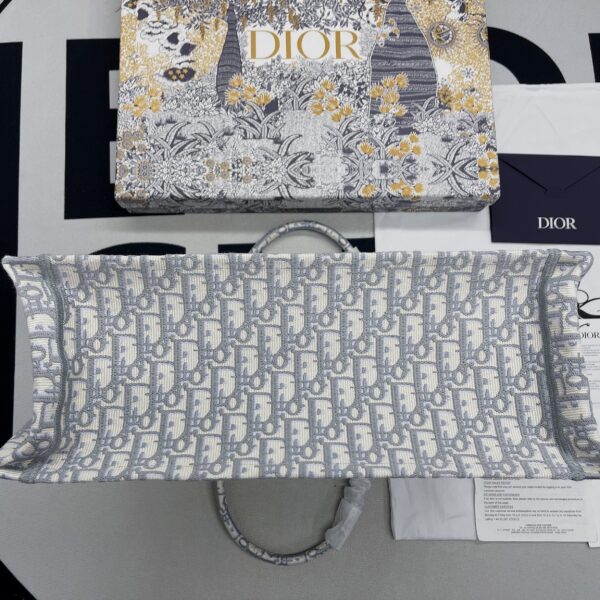 1:1 Replica Christian Dior Large Dior Book Tote Gray, For Women, Women’s Handbags 16.5in/42cm CD M1286ZRIW_M932