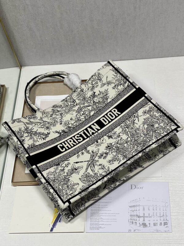 1:1 Replica Christian Dior Large Dior Book Tote Toile de Jouy Flowers Embroidery, Black/Beige, For Women Women’s Handbags, Shoulder Bags, 42cm CD M1286ZTQW_M808