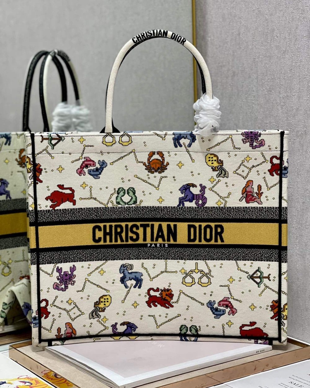 1:1 Replica Christian Dior Large Dior Book Tote White, For Women, Women’s Handbags 16.5in/42cm CD M1286ZRTY_M941
