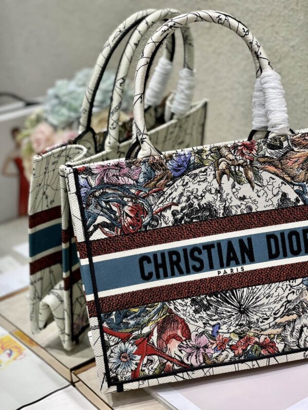 1:1 Replica Christian Dior Medium Dior Book Tote Latte Multicolor Dior Zodiac Embroidery, Latte Multicolor, For Women Women’s Handbags, Shoulder Bags, 36cm CD