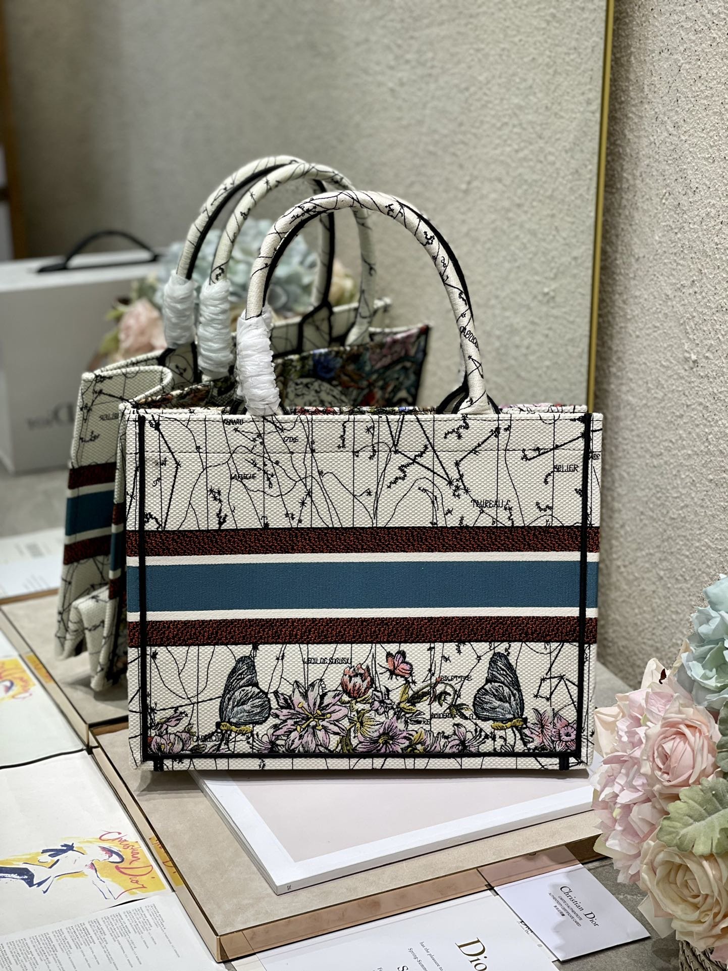 1:1 Replica Christian Dior Medium Dior Book Tote Latte Multicolor Dior Zodiac Embroidery, Latte Multicolor, For Women Women’s Handbags, Shoulder Bags, 36cm CD - Image 5