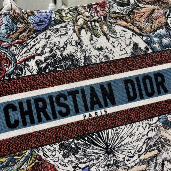 1:1 Replica Christian Dior Medium Dior Book Tote Latte Multicolor Dior Zodiac Embroidery, Latte Multicolor, For Women Women’s Handbags, Shoulder Bags, 36cm CD