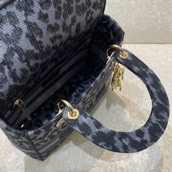 1:1 Replica Christian Dior Medium Dior Lady D-Lite Bag Blue and Black Mizza Embroidery, Blue and Black, For Women Women's Handbags, Crossbody Bags, 24cm CD M0565ORHM_M962
