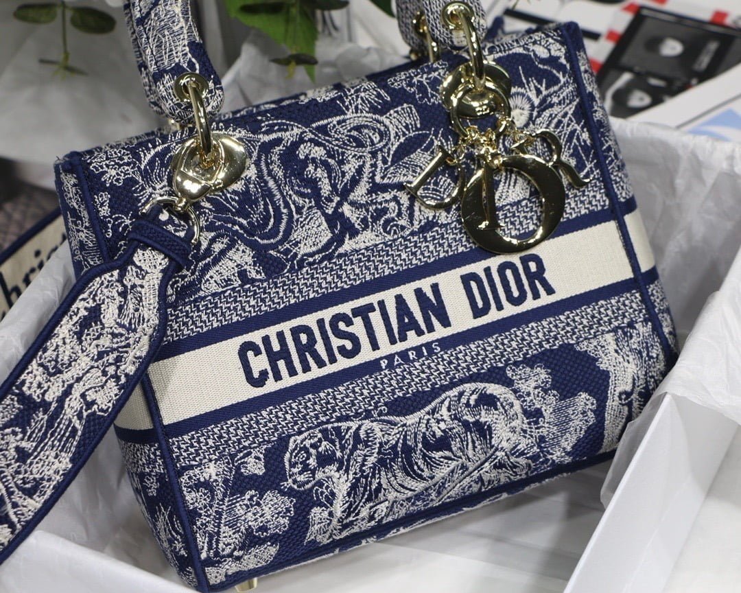 1:1 Replica Christian Dior Medium Lady D-Lite Bag Blue, For Women, Women’s Handbags 24cm/9.5in CD M0565ORGO_M928