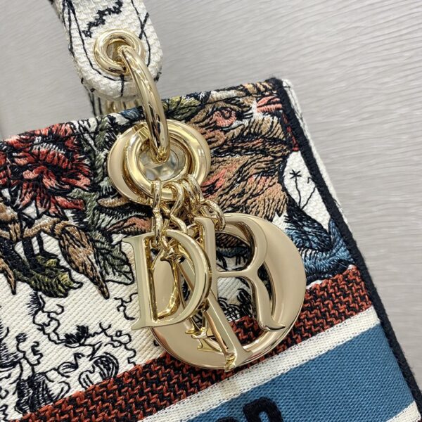 1:1 Replica Christian Dior Medium Lady D-Lite Bag Latte Multicolor Dior Constellation Embroidery, Latte, For Women Women's Handbags, Crossbody Bags, 24cm CD M0565ORHP_M941