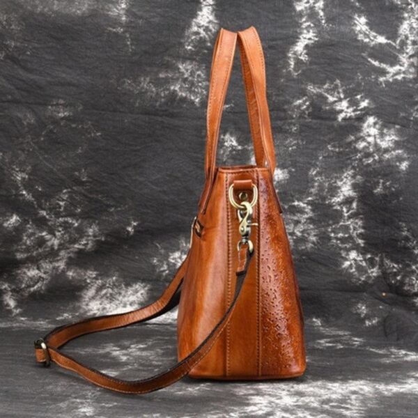 CO02 - WOMEN'S FASHION BAG.