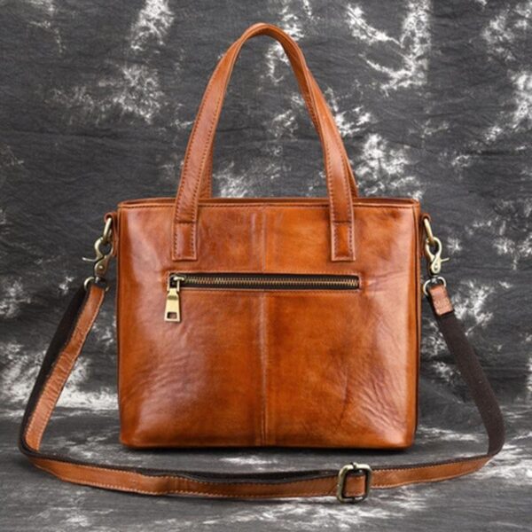 CO02 - WOMEN'S FASHION BAG.