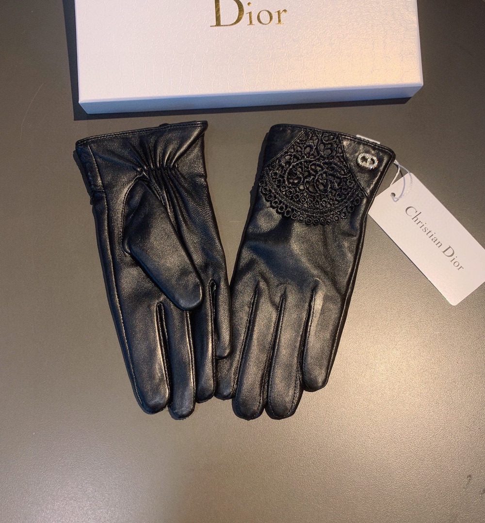Dior Gloves In Black