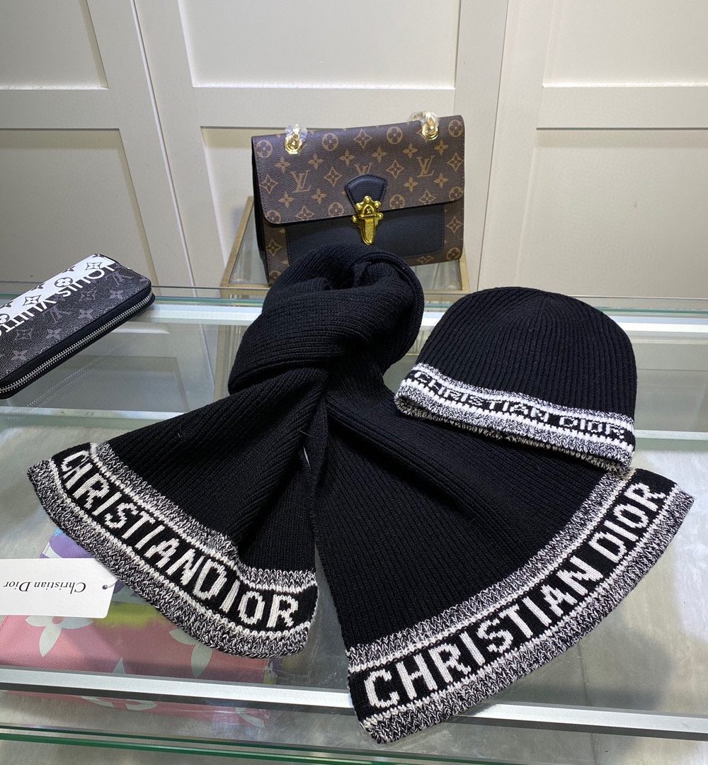 Dior Pompom Beanie & Scarf Set In Black