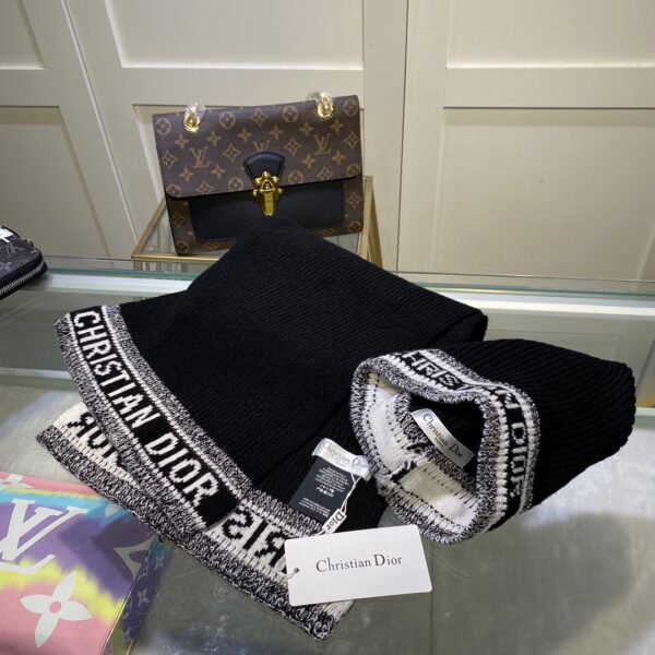 Dior Pompom Beanie & Scarf Set In Black