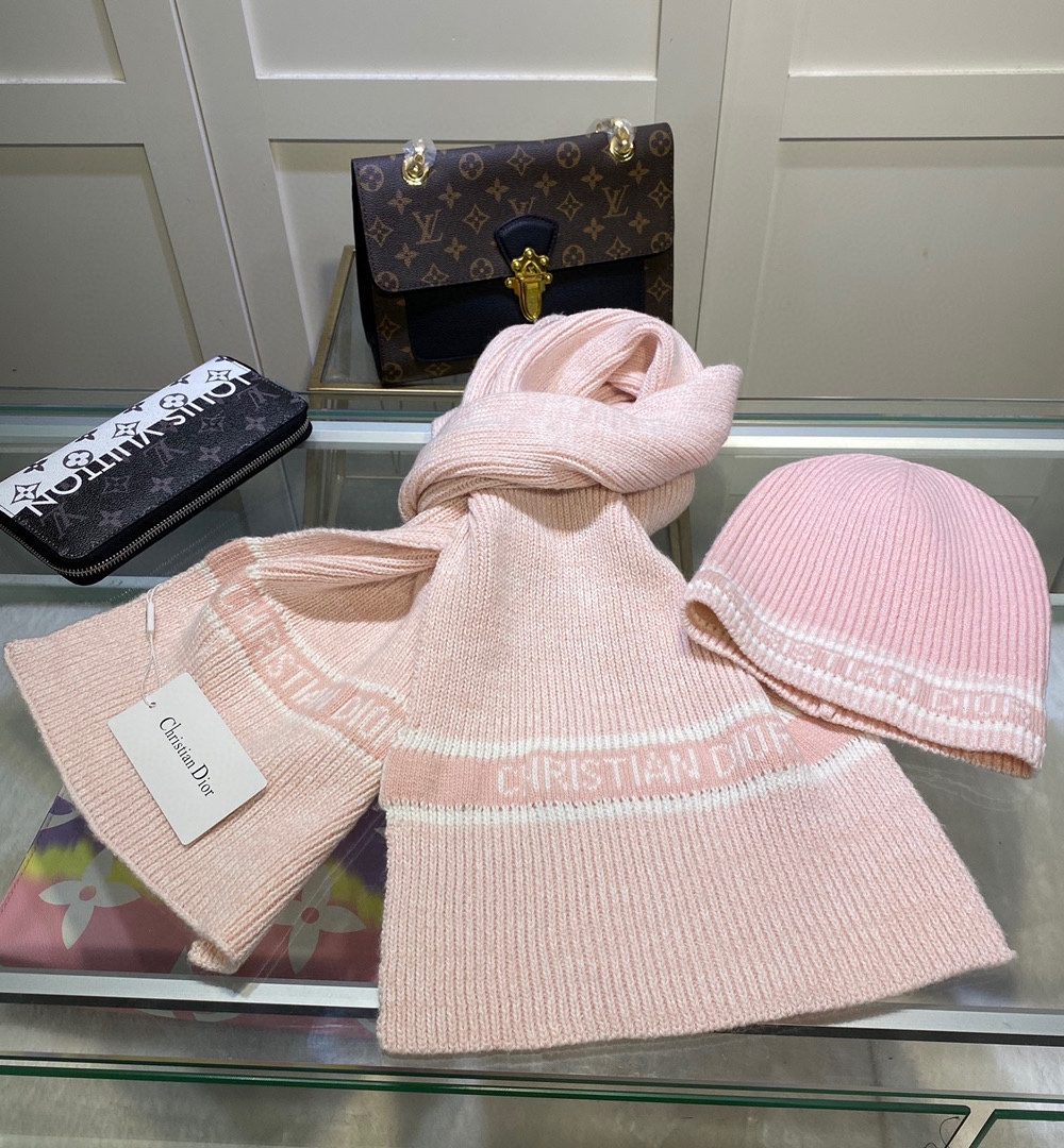 Dior Pompom Beanie & Scarf Set In Pink